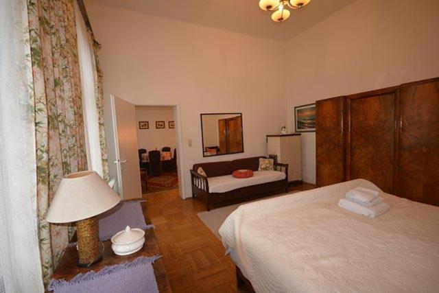 Vienna Holiday Apartments Екстериор снимка
