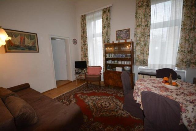 Vienna Holiday Apartments Екстериор снимка