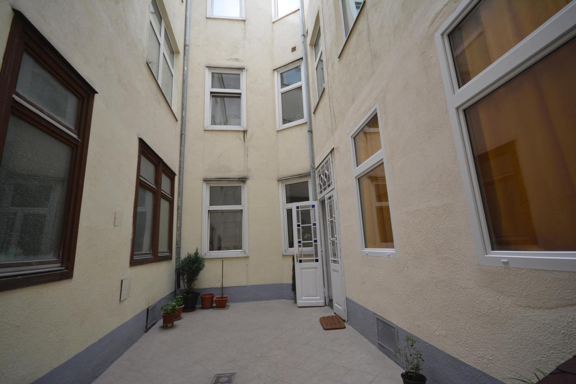 Vienna Holiday Apartments Екстериор снимка